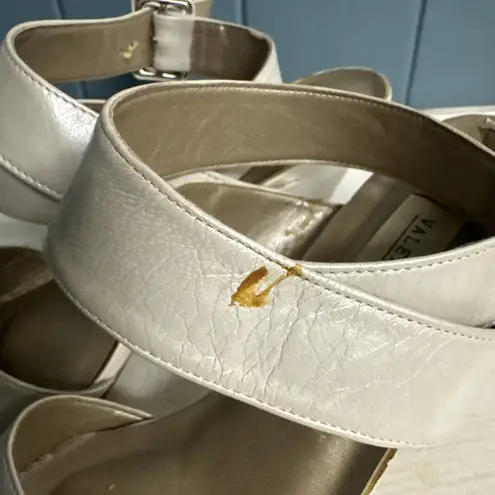 Valerie Stevens Vtg Angela leather heels Pearl Ivory Women's Sz 7.5 Pumps *read