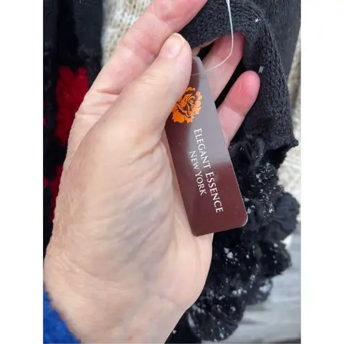 Boutique NWT Hippie pompom floral BOHO retro scarf wrap