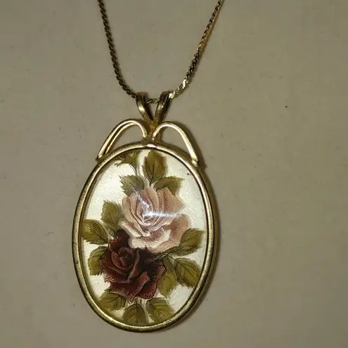 Roses Pendant Necklace 29 Inch Vintage Flowers Oval Pink Red Gold Tone Frame