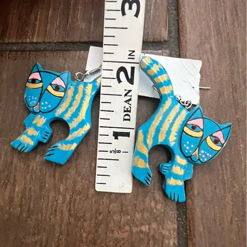 Unique Vintage Cat Earrings Lightweight Vintage Painted