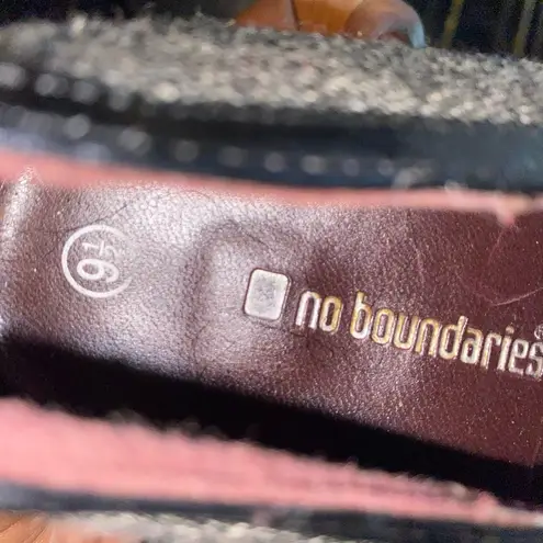 No Boundaries Elegant Gray Women's Heels