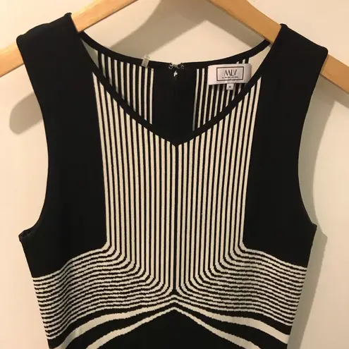 MLV Collection MLV by Mayren Lee Viray Black & White dress M 90s sexy fit and flare geometric