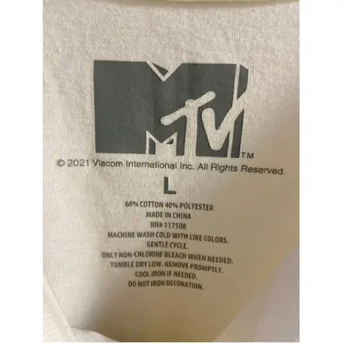 EXCELLENT MTV beige in excellent condition, t shirt large