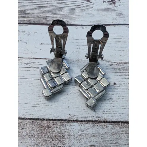 Vintage Clip On Earrings