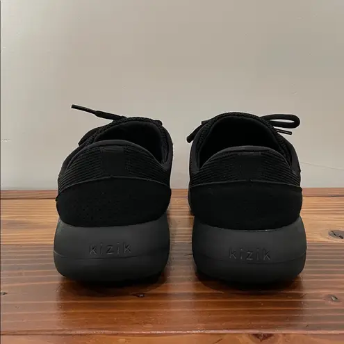 Kizik Unisex Blackout Madrid Eco Knit Sneakers Women’s 9 Wide Men’s 7.5 Wide Black