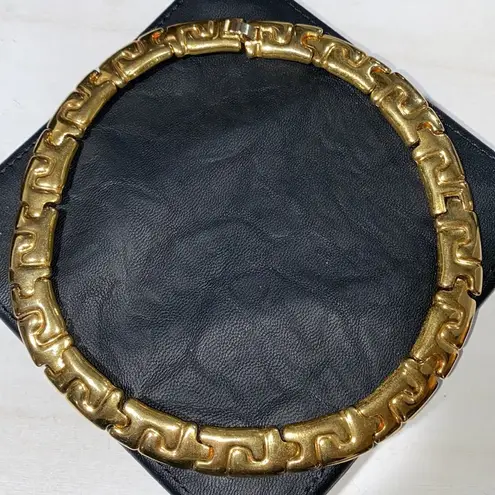 Vintage Gold Tone Egyptian Puzzle Links Costume Jewelry Choker Necklace Gold