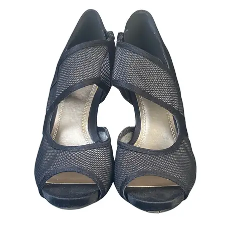 Impo Trilogy Size 8.5 Dressy Heels Women's Peep Toe Mesh Accents Black Pumps