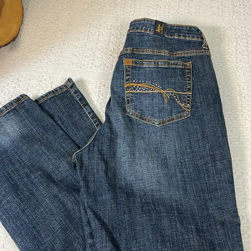Aura Women's Wrangler Bootleg Blue Jeans Size 12 Tall