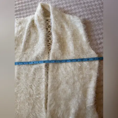 Escoi eyelash knit open front cardigan vest with crochet back White Size M