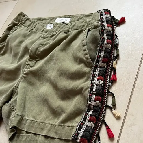 ZARA  Green Woven Embroidered Tassel Shorts Size 4