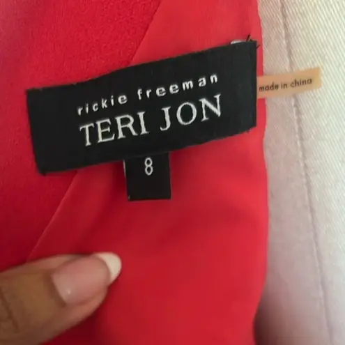 Rickie Freeman Teri Jon Size 8 Red V Neck Cocktail Sheath Dress