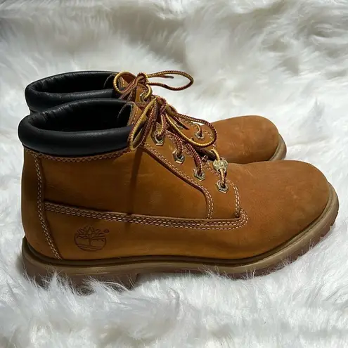 Timberland  Nellie Chukka boots Size 7.5.  B82