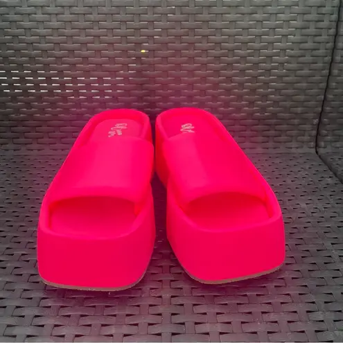 Olivia Miller Uproar Wedge Sandals Slip on Open Toe Platform Slides Pink Sz 7