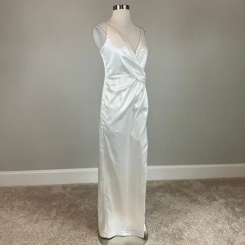 Aidan Mattox White Satin Evening Gown Size 6 Sleeveless V-Neck Thigh Slit Dress