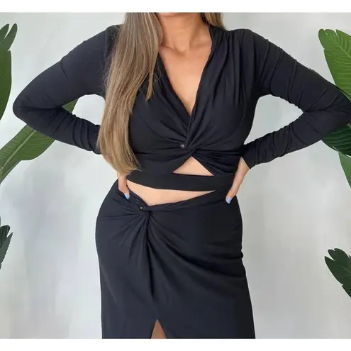 Bobi NWT Front Knot Crop Top MEDIUM Cream Long Sleeve Jersey Knit Casual Modern