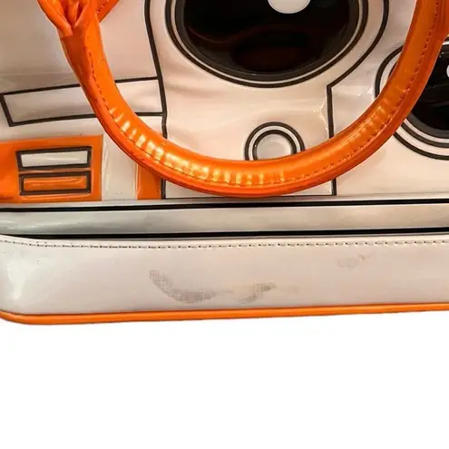 Lounge Fly Star Wars BB-8 Patent Dome Bag