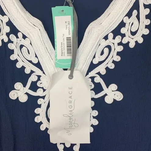 magnolia grace womens medium navy blue tunic shirt stitch fix textured lilly whi