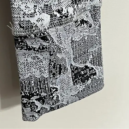 Spyder Active Top 1/4 Zip Pullover Sweater Top Womens Sz Medium Jacket Cropped