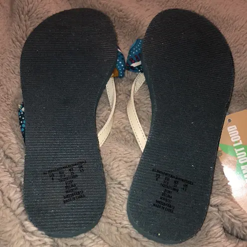 Selena Gomez 🔹4 for $30 NWT Dream Out Loud Flip Flops, size 6