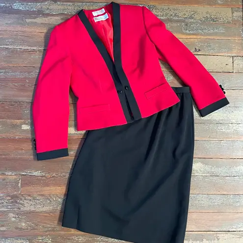 Vintage Devon Hall Maison Mendessolle Tuxedo Style Red Blazer & Skirt Set USA 💛🎀 Black