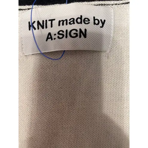 A.SIGN Cream Black Contrast Trim Button Front Knit Cardigan Sweater size M Size M