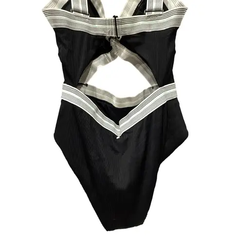 Dolce Vita Fast Lane Blair Cutout One