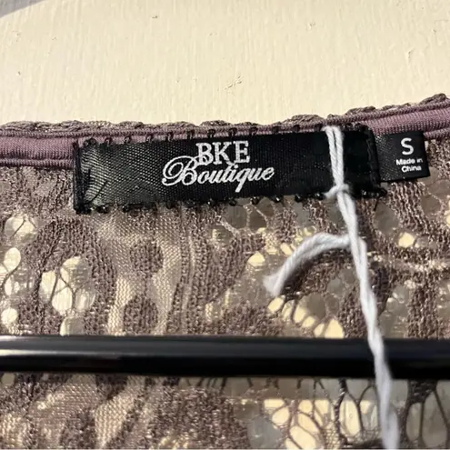 BKE Purple Lace Short Sleeve Blouse