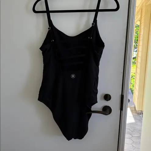 Hurley  one piece bathing suit beach vacation cruise pool