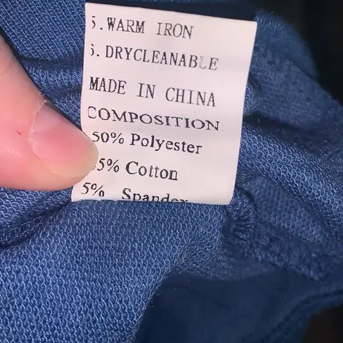 Women’s M Casual Long Sleeve Sweatshirt Crewneck Relaxed Fit Pullover Pockets Blue Size M