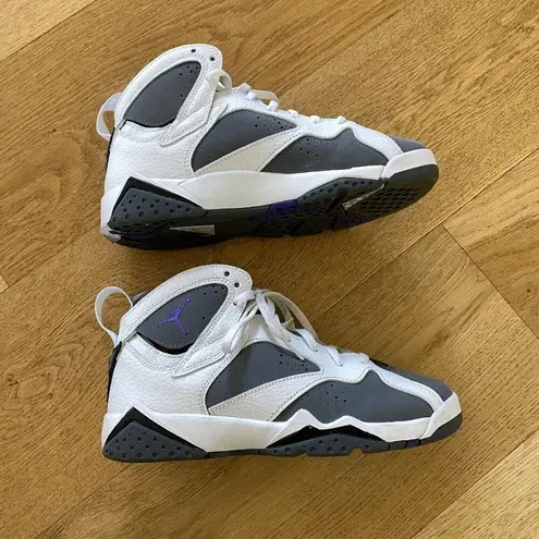 Air Jordan 7 Retro BG Flint in White and Grey