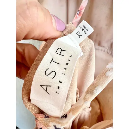 ASTR The Label Short Sleeve Cut Out Floral Tiered Sedona Maxi Dress Multi XS Pink