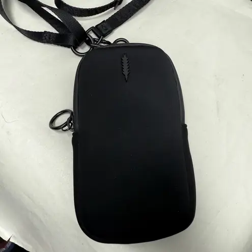 Thacker Black Cocoon Phone Wallet