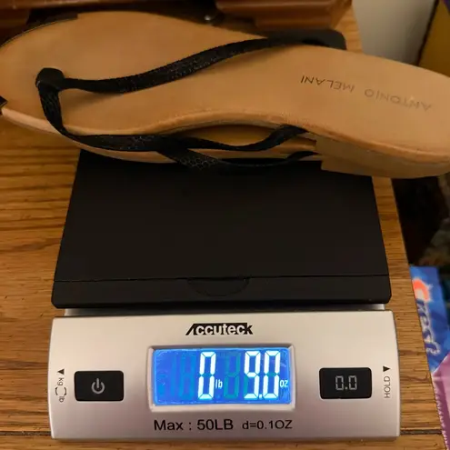 Antonio Melani  Black Sandals Flip Flops No Size See Measurements - Image 8