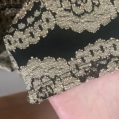Eliza J golden floral scalloped lace mesh overlay shift cocktail dress size 10p