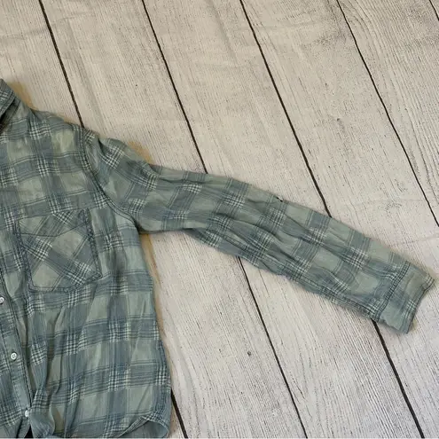 Be cool size large blue plaid long sleeve tie front button shirt