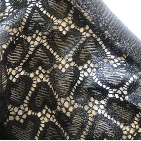 Free People  Intimately Lingerie Bra Set Kelly Black Size XL Heart Lace Thong!