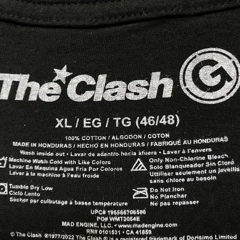 The Clash Corroded Spell Out Red Star Post Punk Band Tee extra large