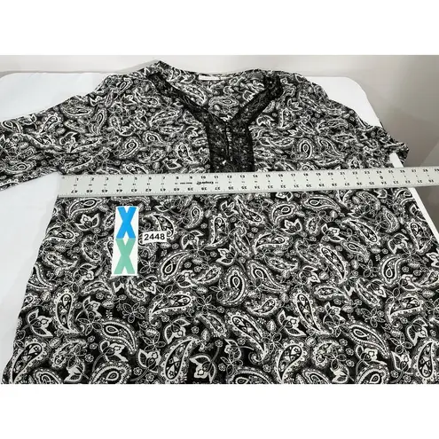 White Stag Womans Womans Plus 22W/24W Black White Sequins V Neck Beach Coverup