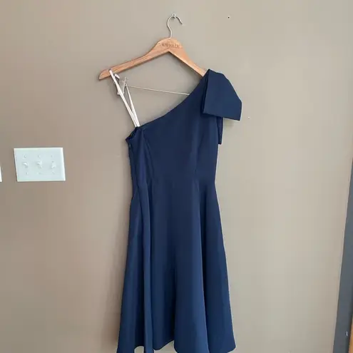 Gal Meets Glam NWT Celine One Shoulder Dress in Navy Size 00