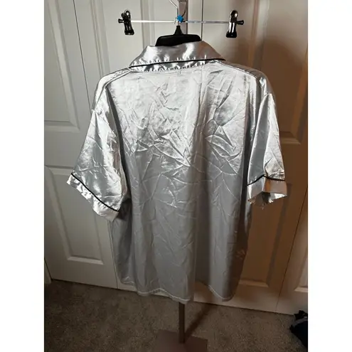 Unbranded Plus 4X Silver and Black Pajamas
