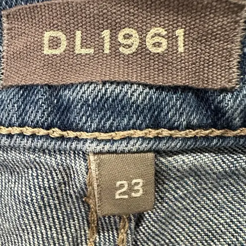 DL1961 Karlie Boyfriend Jean Shorts Distressed Bohemian Bedford Blue Size 23