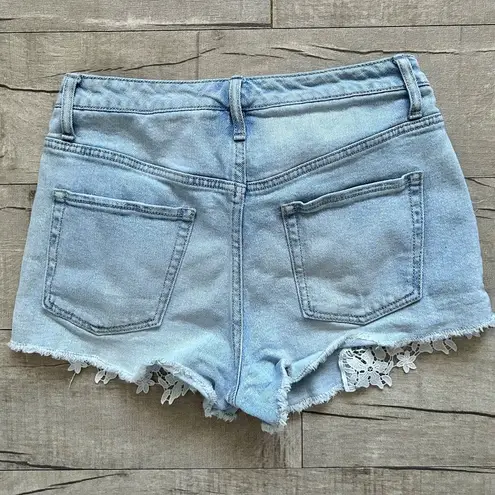 Wild Fable Light Wash High Rise Short Denim Lace Cut Out Festival Retro Shorts 8