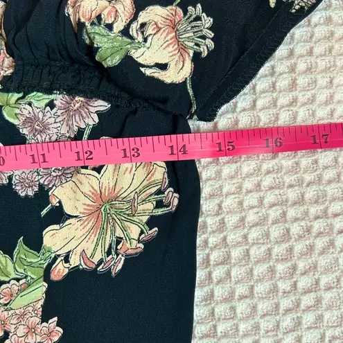 Flynn Skye romantic Fiona strapless midi dress in black botanical. NWT size Xs.