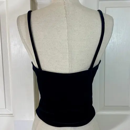 Privy Black velvet cropped camisole top womens medium in Excellent condition