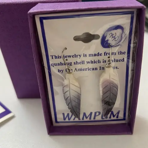 Wampum Quahog Earrings NWT NEW IN BOX Sterling Silver Curved Feather 🪶 Purple