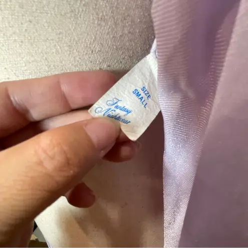 Vintage Fantasy Nightwear Lavender Robe Lace Sleeves Size Small Purple