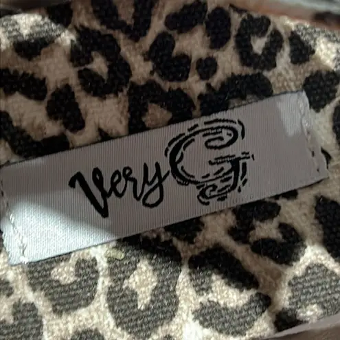 Very G leopard print open sandals Size 9. B61