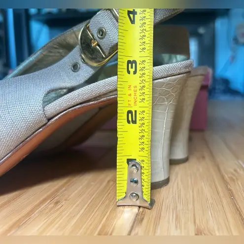 Bruno Magli Cream Canvas Band Slingback Heels with Cap Toe Size 10 White