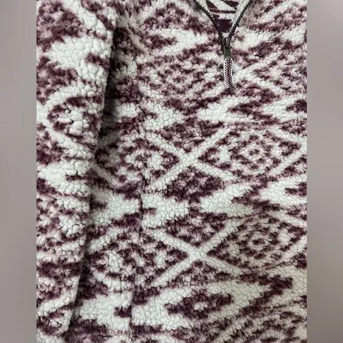 Cozy Sherpa Pullover Women’s Size Small Burgundy & White Aztec Print