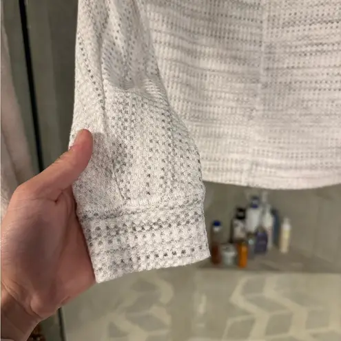 Cyrus Women's Oversized Knit Top Cream Gray Long Sleeve Casual